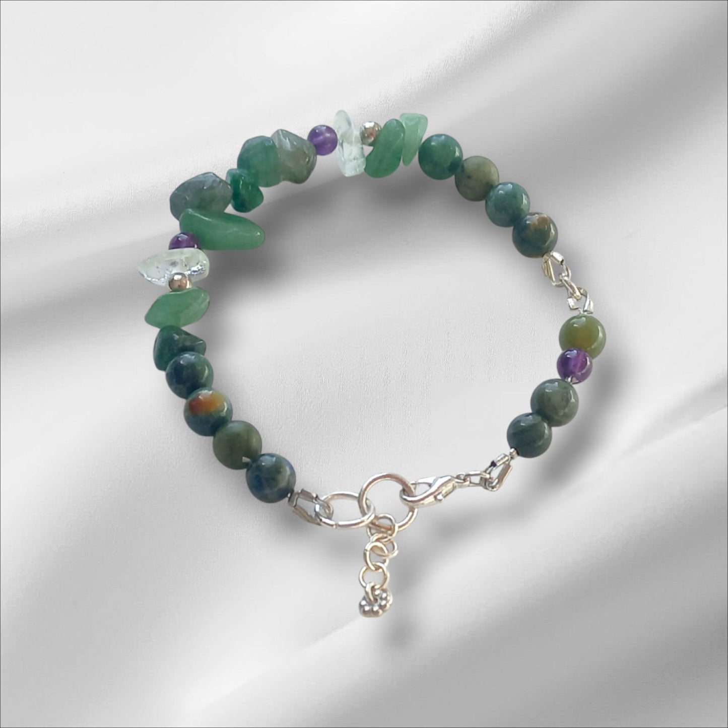 Pulsera de Jade Verde con Cuarzo transparente y cadenita