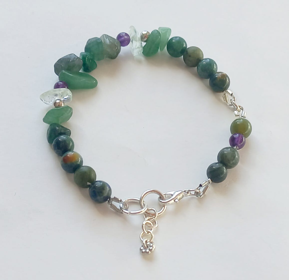 Pulsera de Jade Verde con Cuarzo transparente y cadenita